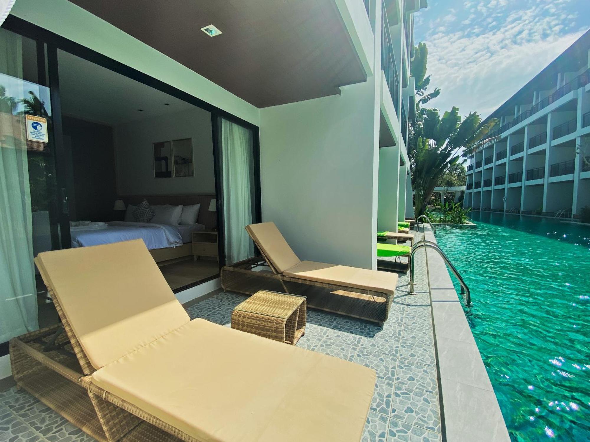Estella Phuket Mai Khao Beach Resort Exteriör bild